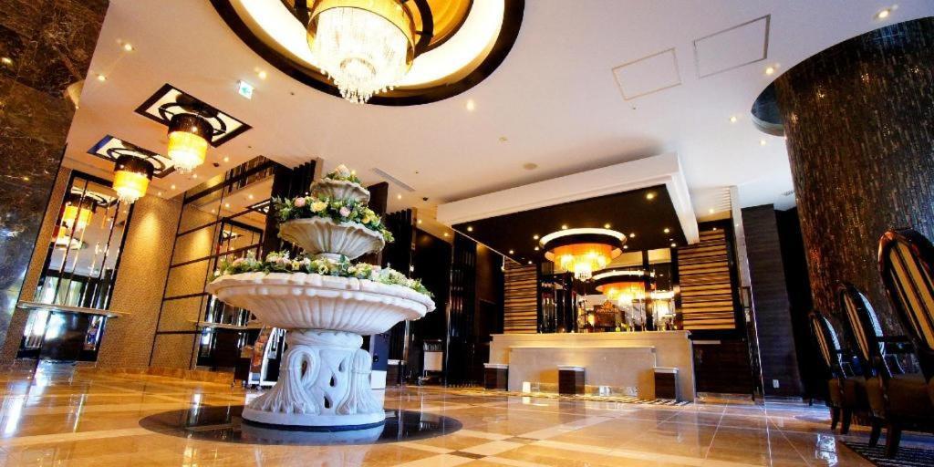 Apa Hotel Chiba Inzaimakinohara-Ekimae Нарита Екстериор снимка